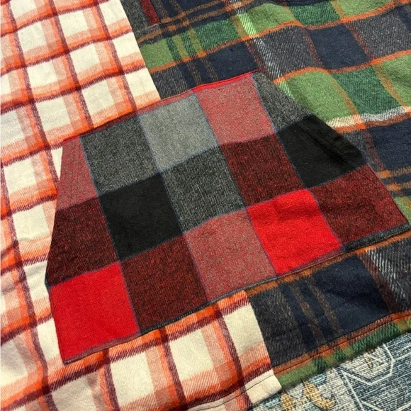 💎RARE💎🆕URBAN OUTFITTERS ‘Renewal’ Mixed Plaid Flannel Poncho, OS - Picture 4 of 9